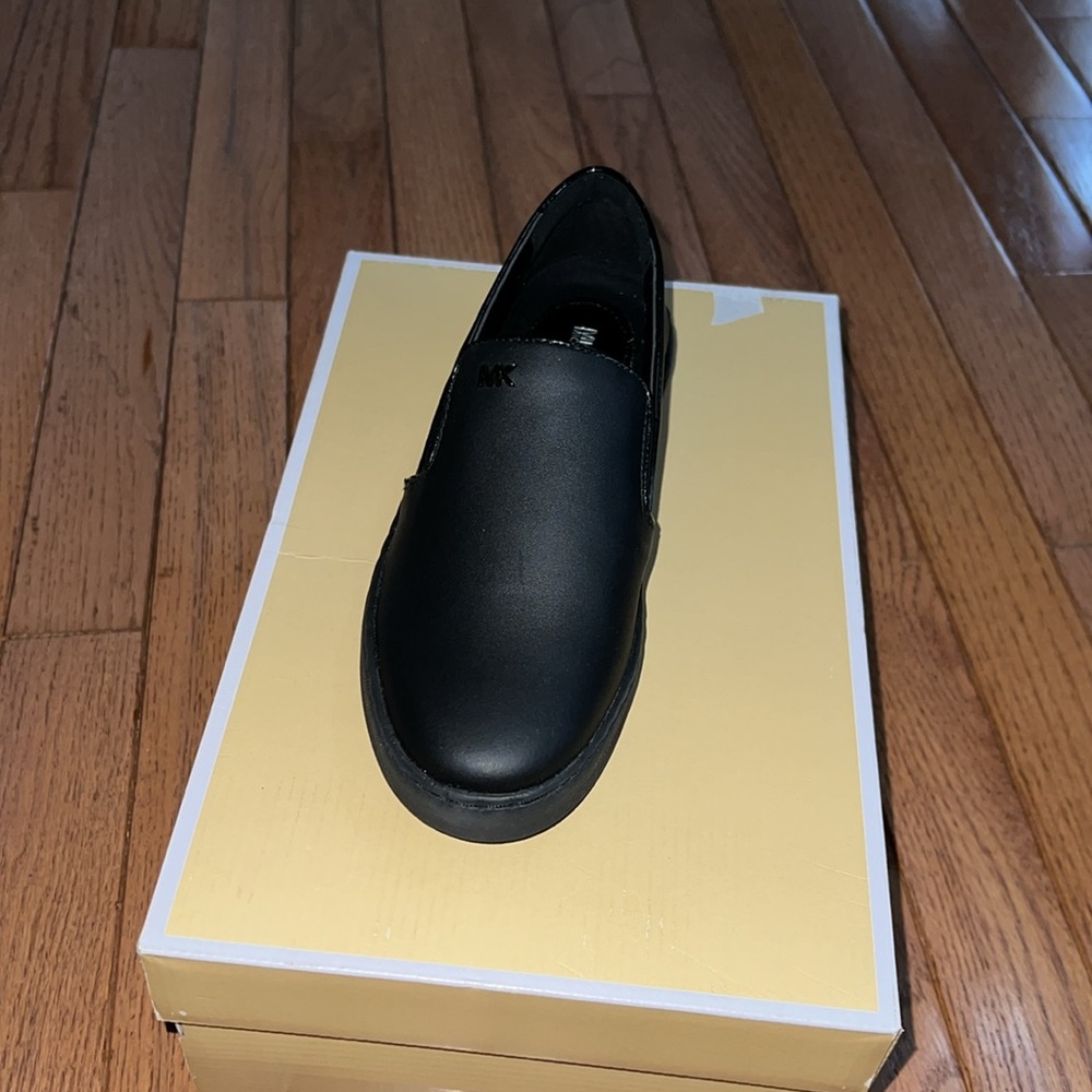 Michael kors Womens Keaton Slip-On Logo Sneakers - Picture 9 of 10